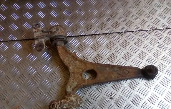 Peugeot 807 Front lower control arm/wishbone