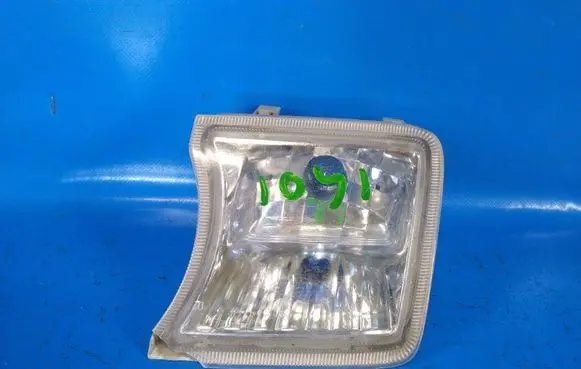 Toyota Prius (XW30) Front indicator light 8151147020
