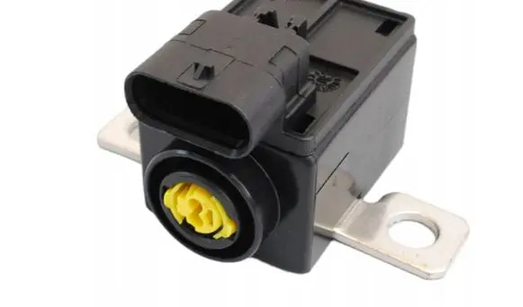 Mercedes-Benz CLA C118 X118 Battery relay fuse A0009822904