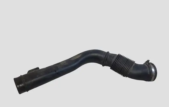 Land Rover Freelander 2 - LR2 Air intake duct part BH529C620AB