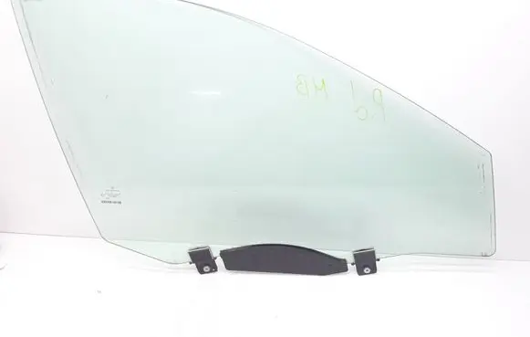 Mercedes-Benz S W221 Front door window glass four-door