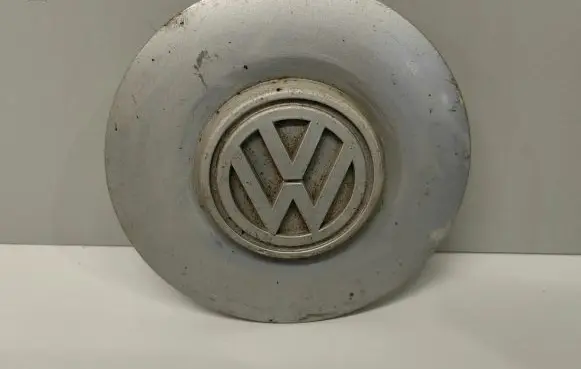 Volkswagen Golf III Original wheel cap 1H0601149B