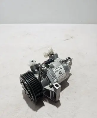 Dacia Sandero III Air conditioning (A/C) compressor (pump) 926008469R