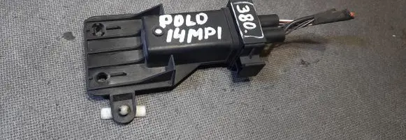 Volkswagen Polo V 6R Coolant fan relay 5J0919506