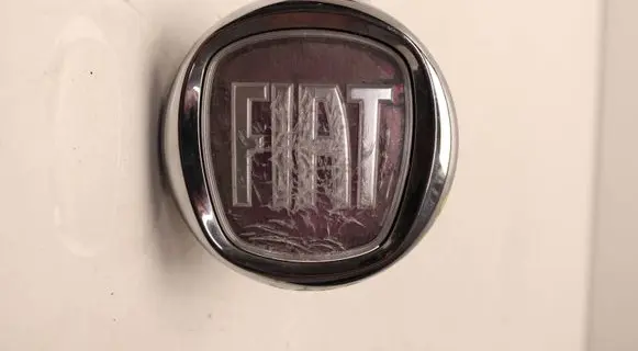 Fiat Bravo Tailgate opening switch 