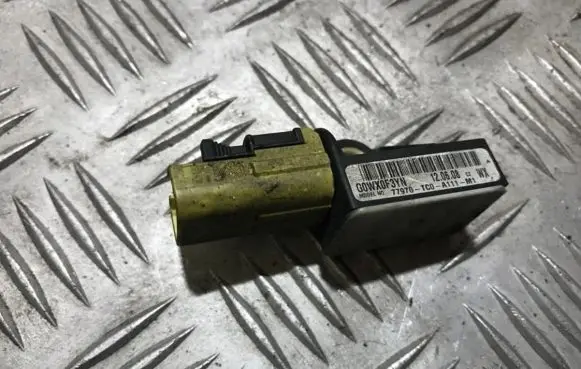 Honda Accord Airbag deployment crash/impact sensor 77970tc0a111m1 77970-tc0-a111-m1