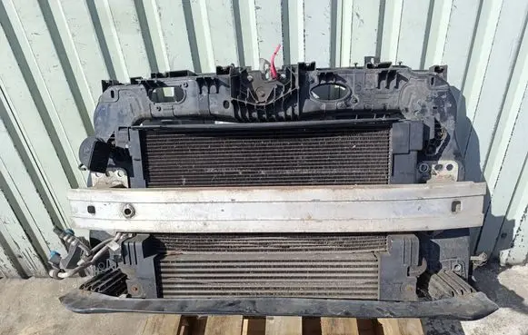 Fiat 500L Radiator support slam panel