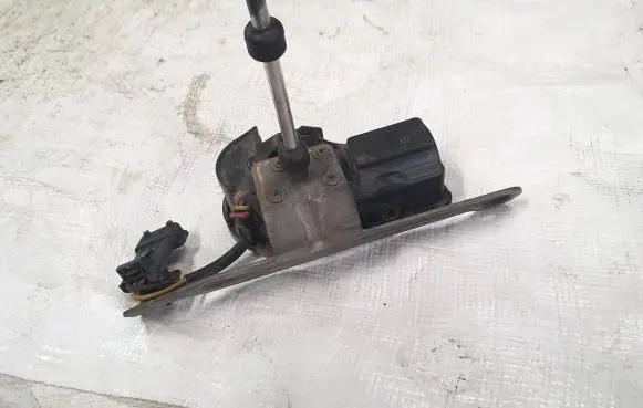 Saab 9-3 Ver1 Headlight wiper motor 0390206935