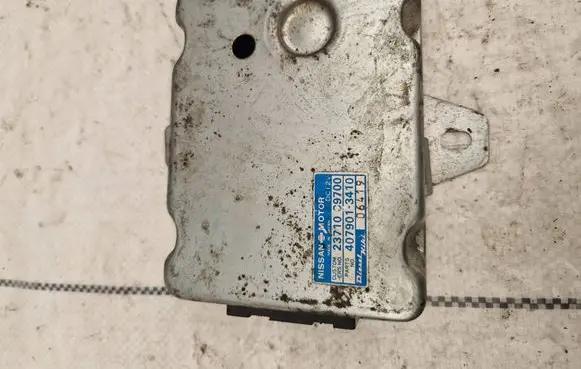 Nissan Patrol 260 Engine control unit/module 23710c9700
