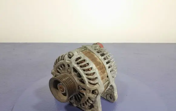 Nissan Note (E11) Generator/alternator 23100-BC400