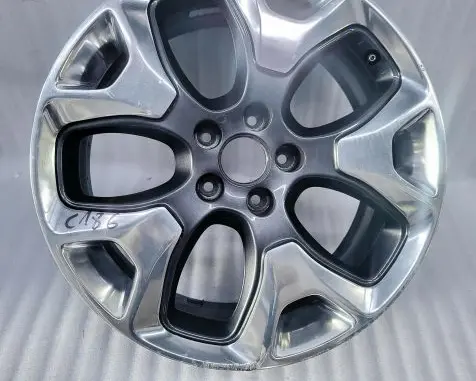 Jeep Renegade R18 alloy rim 