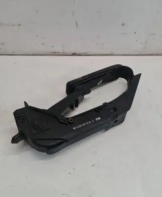 Mercedes-Benz S W220 Accelerator throttle pedal A2203000304