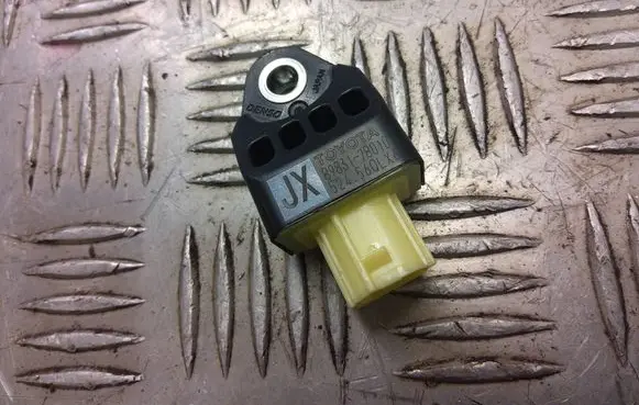 Lexus NX Airbag deployment crash/impact sensor 89831-78010