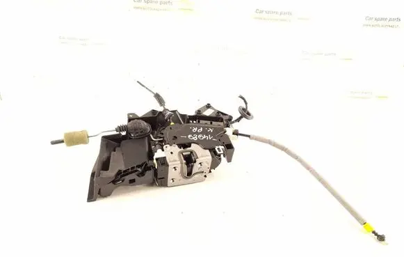 Mercedes-Benz C W204 Front door lock 0997200135 2047202735