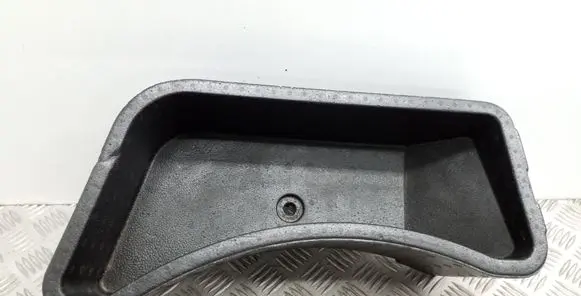 Volkswagen Touareg II Tool box 7P6863220