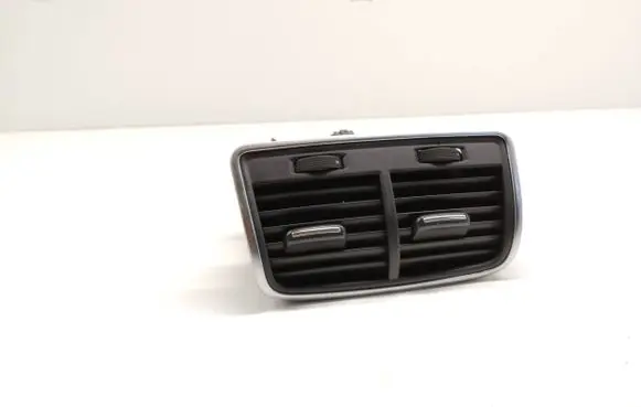 Rear air vent grill