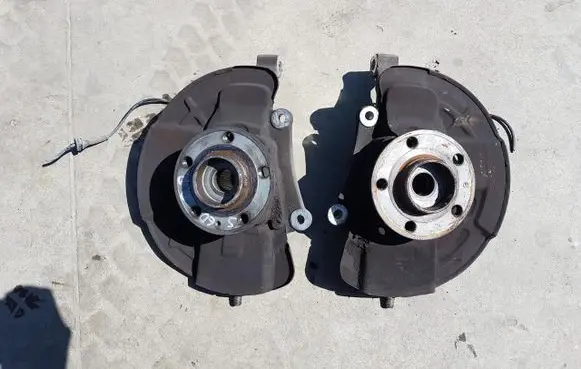 Volvo S60 Front wheel hub