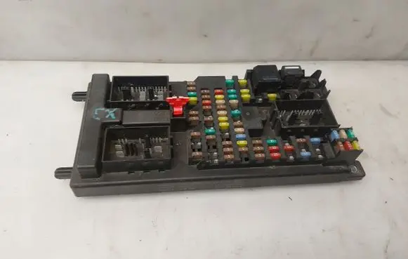 Jaguar XJ X351 Relay mounting block EW9314F041AG