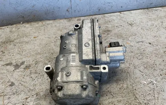 Renault Zoe Air conditioning (A/C) compressor (pump) 926005020R ES27C 0422000672