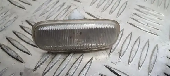 Audi A6 S6 C5 4B Front fender indicator light 4b0949127