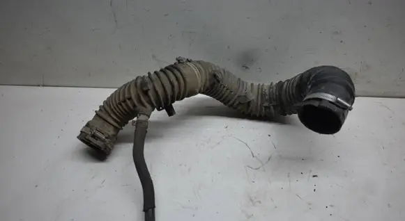 Intercooler hose/pipe