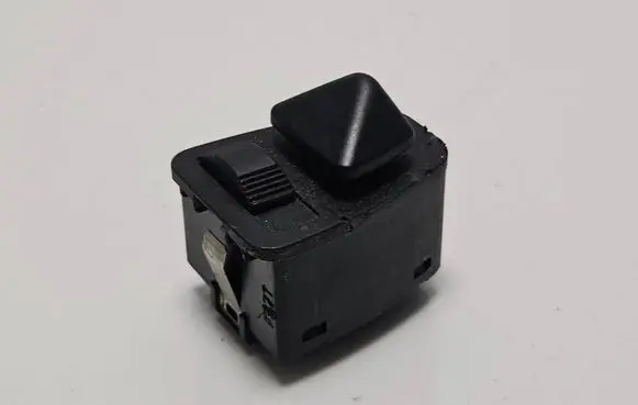 BMW 3 E46 Wing mirror switch 8373691 06980 03200500