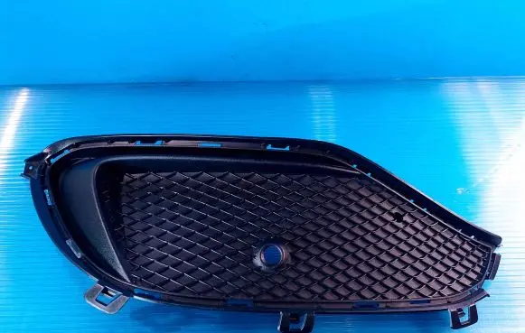 Mercedes-Benz CLA C117 X117 W117 Front fog light trim/grill A1178857500