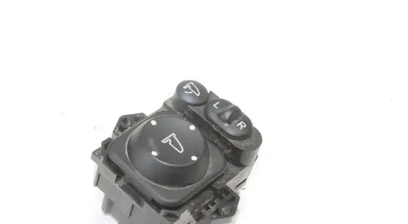Honda CR-V Wing mirror switch TR0J011