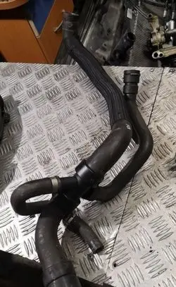 Volvo V70 Engine coolant pipe/hose 84000265