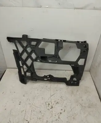 Volkswagen Golf VII Front bumper mounting bracket 5G0807724D
