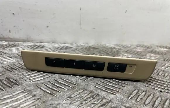 BMW 7 F01 F02 F03 F04 Seat memory switch 9215740