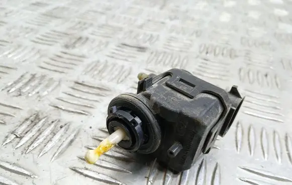 Renault Laguna I Headlight level adjustment motor 7700420736