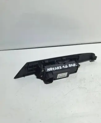 Mazda 3 I Electric window control switch BP4L66380 03123110