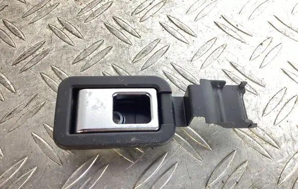 Lexus NX Other interior part 6631030010