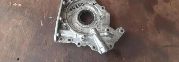 Peugeot 2008 I Oil pump 9686038880