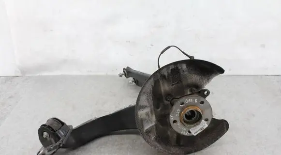 BMW 2 F44 Rear wheel hub spindle/knuckle 8842879 33308842879 6881362