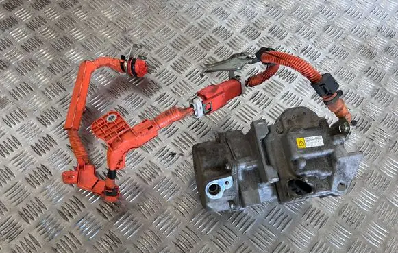 Toyota Mirai Air conditioning (A/C) compressor (pump) ES27C 042200-1173