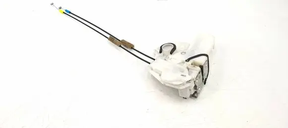 Mitsubishi Outlander Front door lock