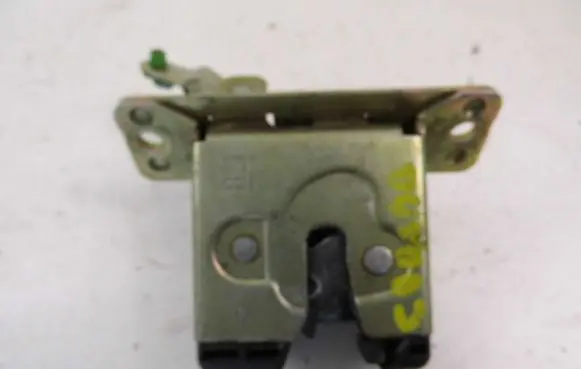 Opel Corsa B Tailgate/trunk/boot lock/catch/latch 90387847