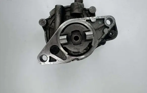 Opel Insignia A Vacuum pump 73501167 7202400