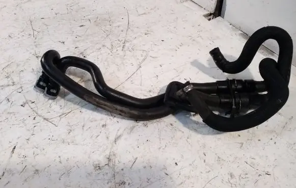 Volvo XC60 Engine coolant pipe/hose