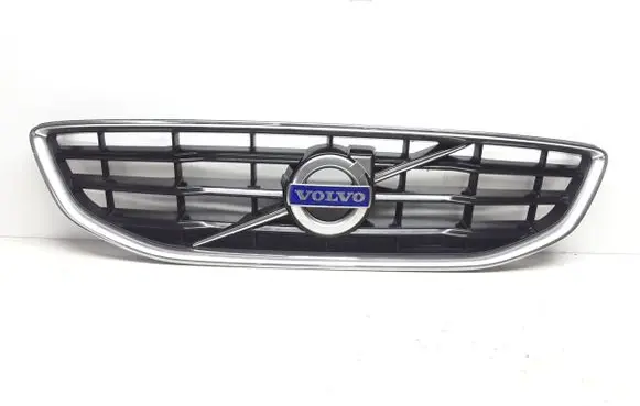 Volvo V40 Front bumper upper radiator grill 31283764 31283762 31353120