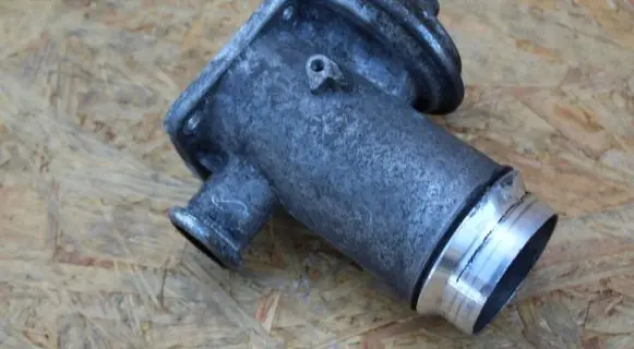 BMW 3 E90 E91 EGR valve 7792077
