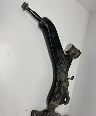 Lexus IS 220D-250-350 Front lower control arm/wishbone
