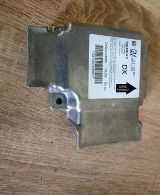 Opel Signum Airbag control unit/module 13170589