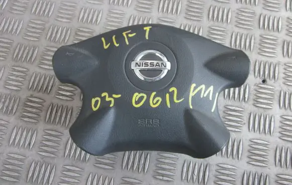 Nissan Almera N16 Steering wheel airbag