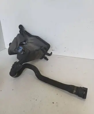 BMW 3 E90 E91 Coolant expansion tank/reservoir 7530079