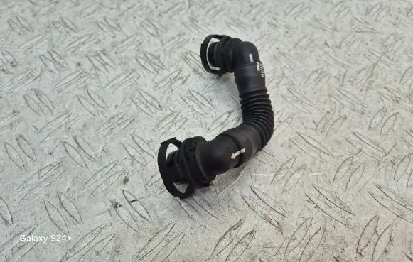 Skoda Fabia Mk2 (5J) Breather hose/pipe 03P103493A