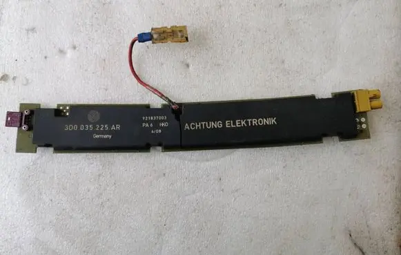 Volkswagen Phaeton Aerial antenna amplifier 3D0035225AR