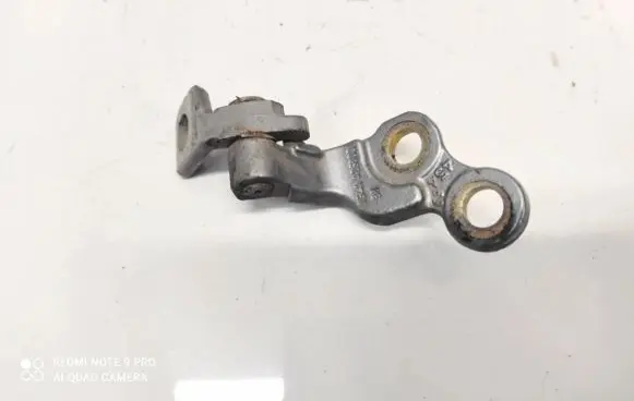 Ford Focus Rear door lower hinge xs4aa26800